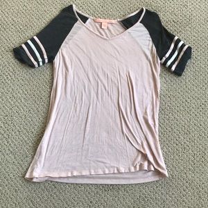 Pink jersey sleeve t shirt